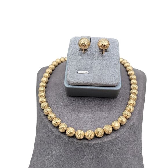 Crown Trifari 1960s Jewelry Set Metal Bead 16" Necklace & Clip On Earrings - Picture 4 of 16